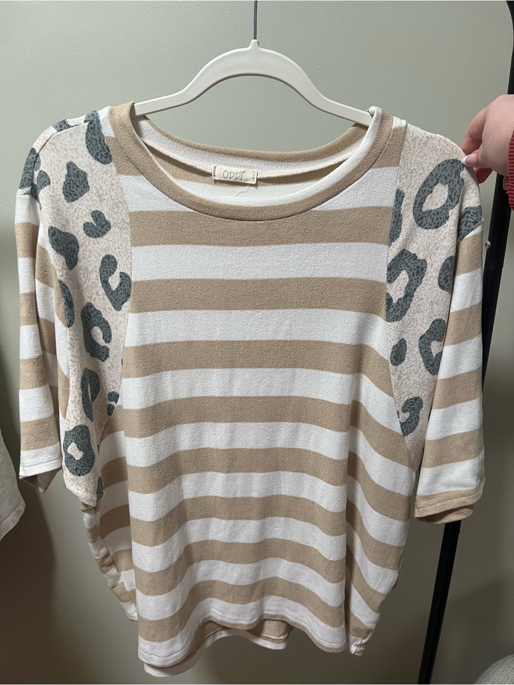 ODDY Cream and Beige Striped Short Sleeve Top Medium